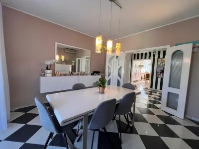 Lugoj, Vila De Lux, 7 Cam., La Cheie,  300 Mp., Utili, 635 Mp., Teren, Priveliste Panoramica, Zona Strand - foto 41