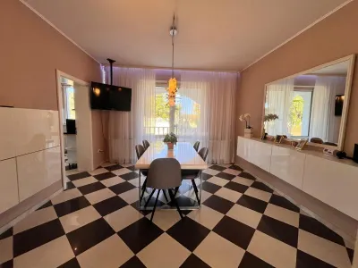 Lugoj, Vila De Lux, 7 Cam., La Cheie,  300 Mp., Utili, 635 Mp., Teren, Priveliste Panoramica, Zona Strand - foto 43