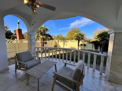 Lugoj, Vila De Lux, 7 Cam., La Cheie,  300 Mp., Utili, 635 Mp., Teren, Priveliste Panoramica, Zona Strand - foto 52