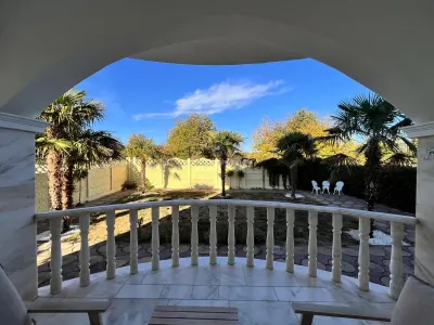 Lugoj, Vila De Lux, 7 Cam., La Cheie,  300 Mp., Utili, 635 Mp., Teren, Priveliste Panoramica, Zona Strand - foto 53