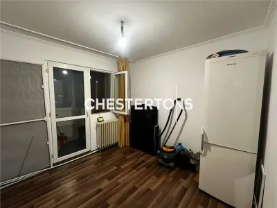 Apartament Decomandat cu balcon inchis 2 camere - foto 6