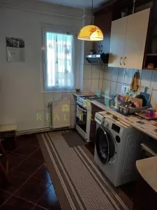Apartament 2 camere etaj intermediar zona Astra - foto 2