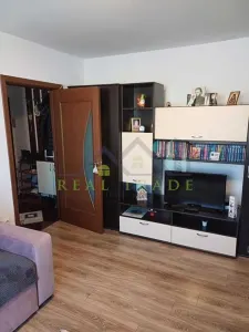 Apartament 2 camere etaj intermediar zona Astra - foto 3