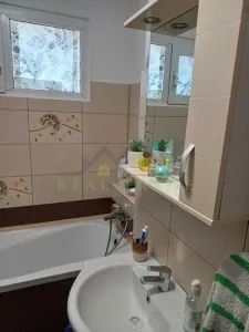 Apartament 2 camere etaj intermediar zona Astra - foto 7