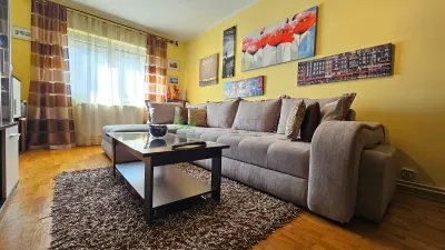 Exclusivitate-Apartament 2 camere Scriitorilor,renovat,mobilat-utilat modern,liber,105000 Euro - Brasov