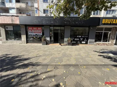 Stefan cel Mare - spatiu comercial stradal 120mp - Bacau