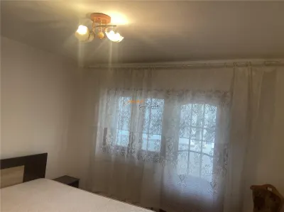 Apartament 3 camere de inchiriat in Focsani , zona ultracentrala , et 1/3 , 70 mp , mobilat - foto 16