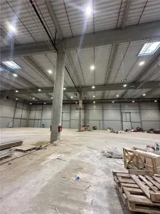 Spatiu Industrial - 2600 mp - Logistica - Productie - Depozitare - Distributie - foto 2