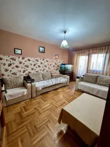 Apartament 3 camere decomandat zona Nufarul - Oradea