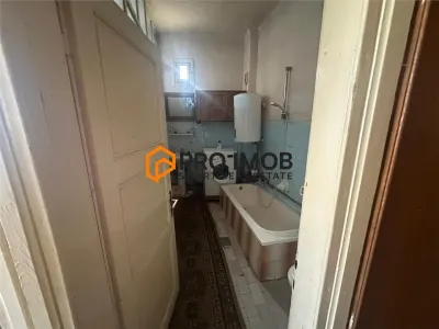 Casa tip parter zona Centru-Focsani - foto 11