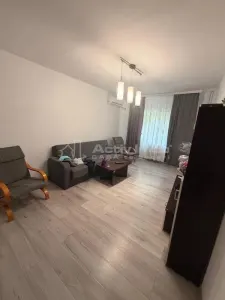 2 - camere - zona 9 Mai -Marasesti- decomandat - total mobilat si utilat - Ploiesti