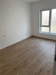 BRAYTIM - 2 CAMERE - DECOMANDAT - CENTRALA PROPRIE - CURTE SI LOC DE PARCARE - foto 3
