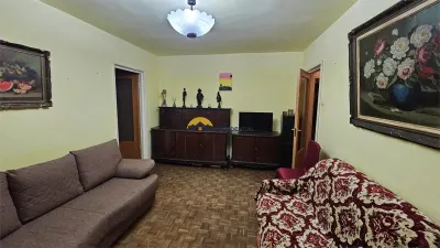 4 camere Berceni - Moldovita, eta 1 -cu loc de parcare - foto 2