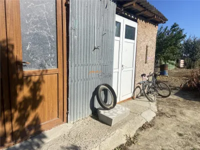 Casa de vanzare in sat Tataranu cu suprafata de 118 mp , teren 1287 mp, constructie moderna , mobilata complet - foto 34