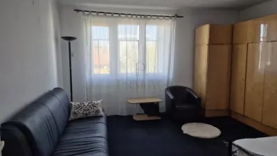 Apartament Ultracentral | 2 Camere Decomandate | 60 MP | Centrală Proprie | 450 € - foto 3