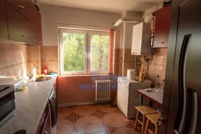 Apartament 3 Camere Podu Ros - Mega Image - foto 6