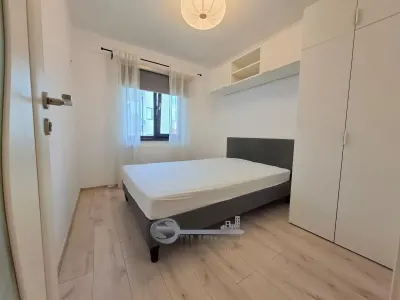 Apartament de inchiriat Valea Lupului, 2 camere, bloc 2022, parcare inclusa, liber - foto 2