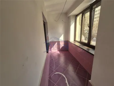 Natiunile Unite - Apartament  3 camere cu terasa , bloc 1991 - foto 5