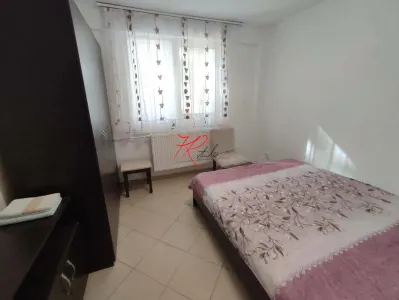 Vanzare apartament 2 camere Teiul Doamnei - foto 2