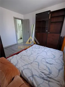 2 camere, etaj 1, str Victor Babeș spre inchiriere - foto 5