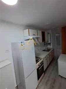 2 camere, etaj 1, str Victor Babeș spre inchiriere - foto 7