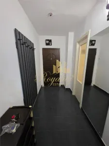 Apartament 2 camere, ETAJ 1,  zugravit recent- Zona Spitalului Judetean - foto 13