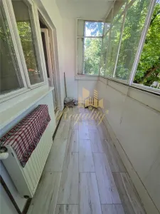 Apartament 2 camere, ETAJ 1,  zugravit recent- Zona Spitalului Judetean - foto 4