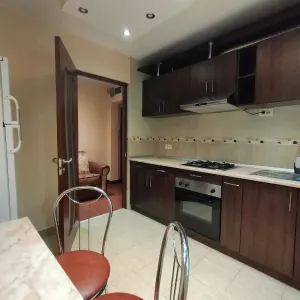 Apartament cu 3 camere de închiriat – Circumvalațiunii - foto 2