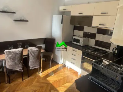 Apartament de inchiriat 3 camere 2 bai Sibiu Promenada Mall - foto 3