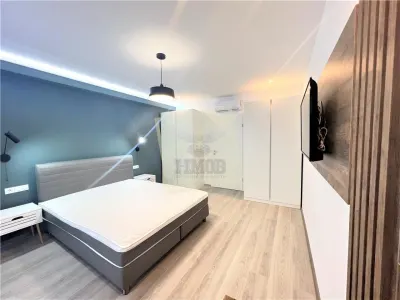 Pethouse de lux 4 camere 2 bai 2 terase si parcare in zona Centrala - foto 3