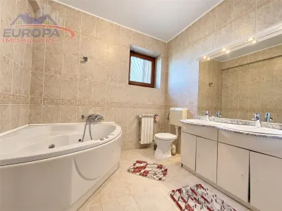 Casa de vanzare zona centrala Tulcea - foto 13