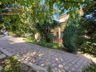 Casa de vanzare zona centrala Tulcea - foto 3