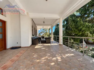 Casa de vanzare zona centrala Tulcea - foto 4