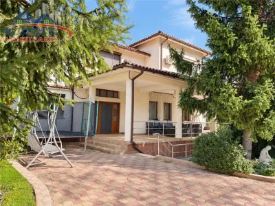 Casa de vanzare zona centrala Tulcea - foto 5