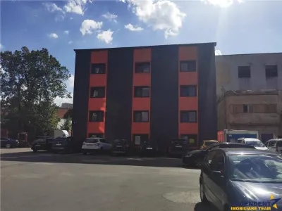 Spatiu de inchiriat, zona centrala, pretabil pentru diverse activitati, ideal sala fitness, dansuri, arte martiale, sport - foto 12