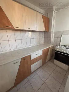 Garsoniera 30mp, renovata, etaj 4/9-zona Astra - foto 5