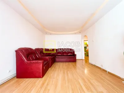 Apartament 3 camere decomandate | Etaj 1 | Str. Tudor Vladimirescu, Moinesti - foto 9