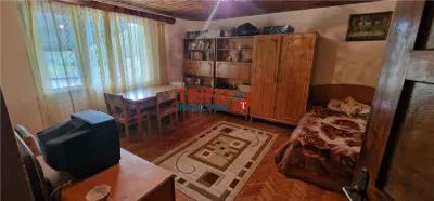 Casă individuală de vânzare în Ampoița – zonă centrală - foto 2