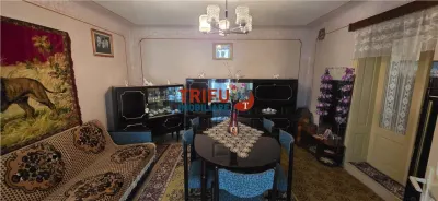 Casa de vanzare cu toate utilitatile la asfalt - foto 4