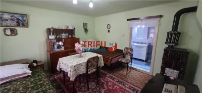 Casa de vanzare cu toate utilitatile la asfalt - foto 5