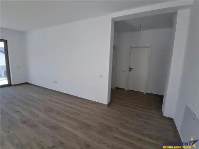 Decomandat si spatios, 62 mp utili, in bloc tip vila, Tractorul, Brasov - foto 13