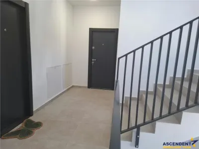 Decomandat si spatios, 62 mp utili, in bloc tip vila, Tractorul, Brasov - foto 4