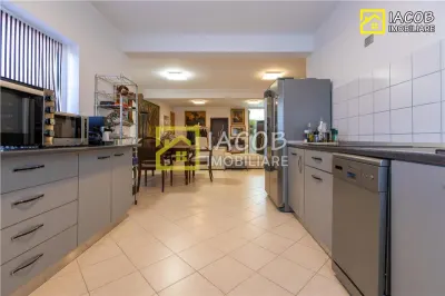 Apartament 4 camere, Rezidential Cupidon Bacau - foto 8
