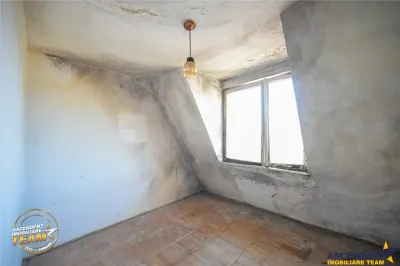 FILM! 2 camere decomandat, Central Covasna, balcon generos, priveliste deschisa, potential excelent de renovare - foto 10
