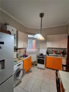 Casa individuala, cu teren strada linistita - Bucuresti