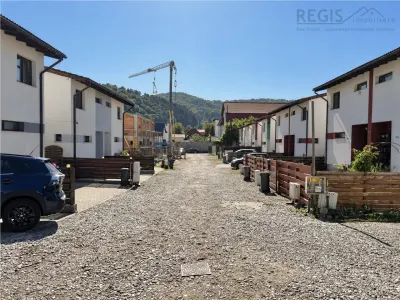 Case duplex la cheie in Brasov langa noua Sala Polivalenta - foto 3