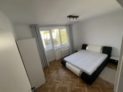 Inchiriez ap .80 mp , decomandat 3 camere , doua bai , cartierul grigoresc .. et 3 , - foto 3