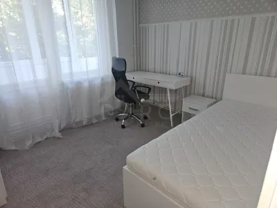 Imobiliare inchiriere apartament 3 camere - foto 2