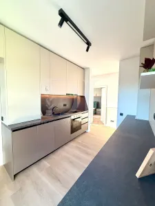 Apartament a cheie / trei camere / Zona Tineretului - foto 11