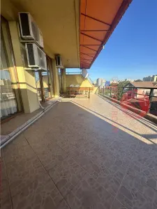 Apartament 4 camere si terasa superba de 32 mp, zona Delfinariu - foto 7